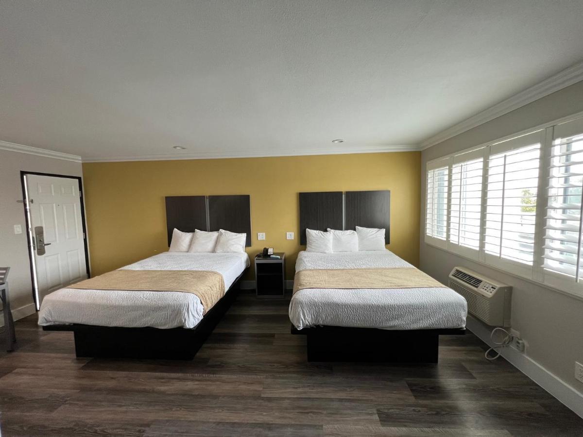 Deluxe Hawthorne/ Lax Motel 2*