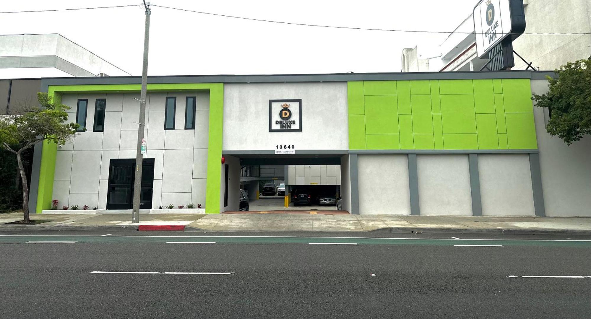 Motel Deluxe Hawthorne/ Lax Hawthorne